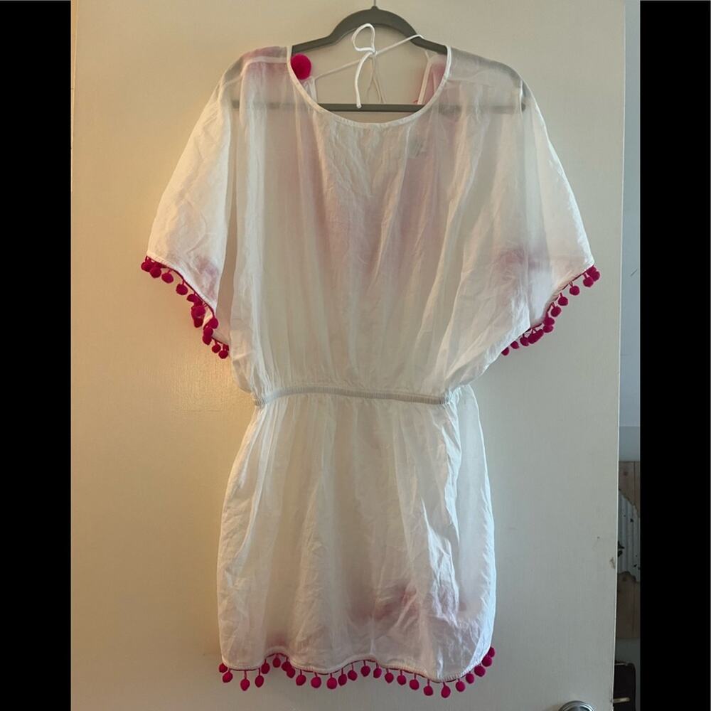 Mud Pie Beach Cover-up White w Hot Pink Pom Poms- size Medium